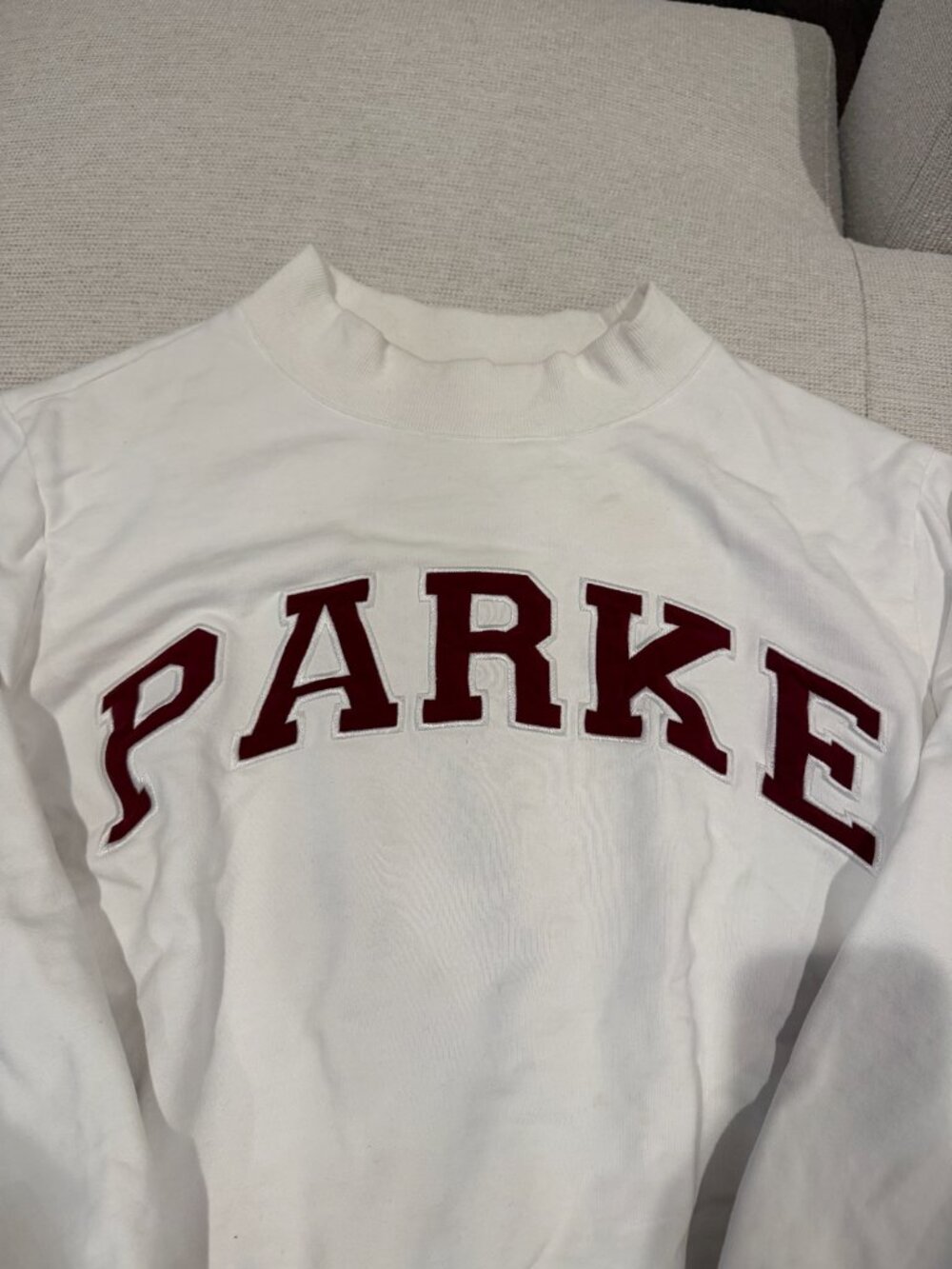 Parke Heritage Mockneck in White with Burgundy Font L/XL - Picture 2 of 4